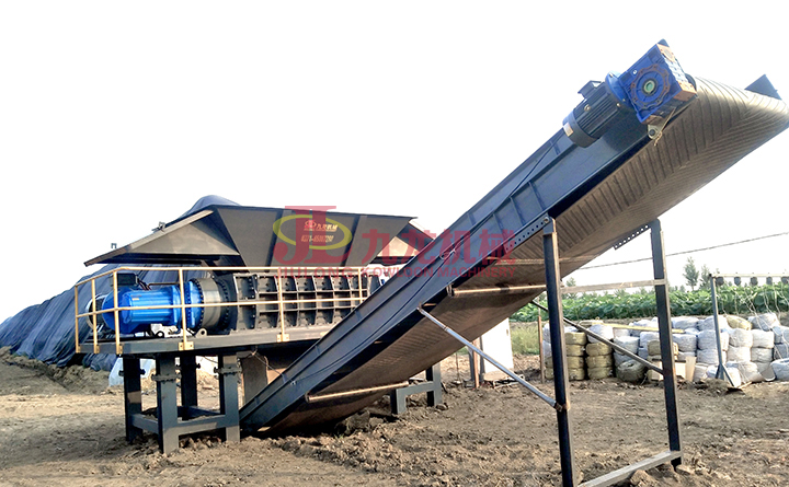 大型（xíng）鍘草（cǎo）機